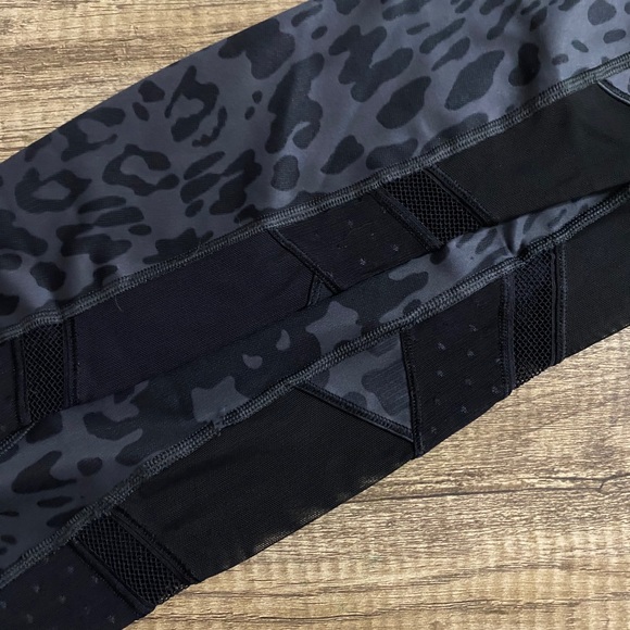 Cheetah and mesh Lululemon Leggings - Picture 5 of 6